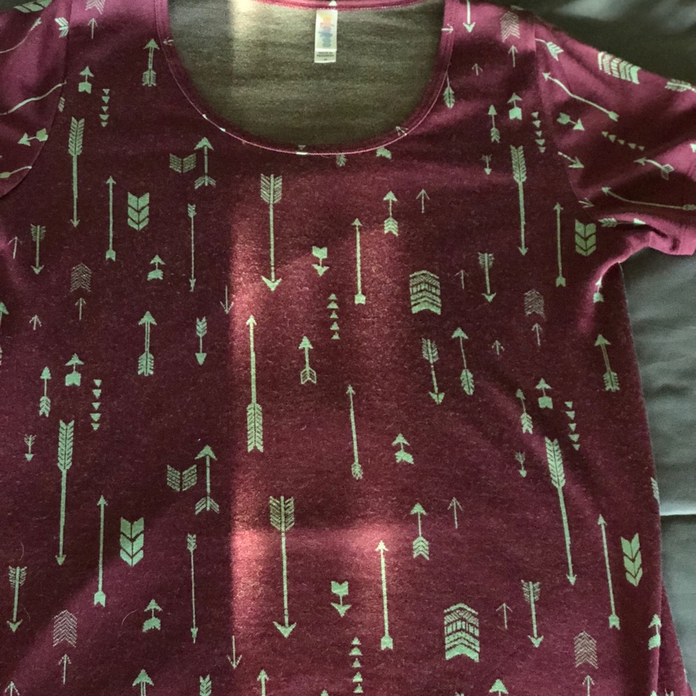 LulaRoe Classic T - worn once